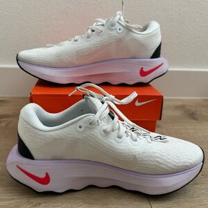 Nike Women’s Motiva Road Runner Walking Shoe